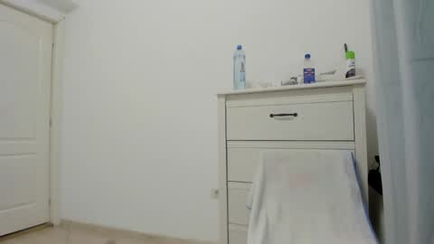 Snapshot of woolfiie chatting on January 20, 8:50 pm Wolfie online show from January 20, 8:50 pm