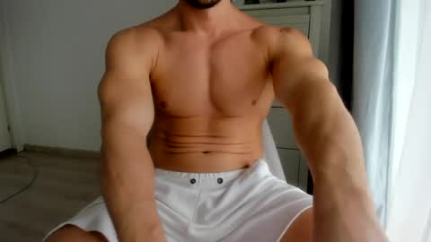 Snapshot of woolfiie chatting on January 30, 11:22 am Wolfie online show from January 30, 11:22 am