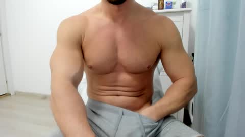 Snapshot of woolfiie chatting on February 11, 10:07 pm Wolfie online show from February 11, 10:07 pm