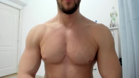 Snapshot of woolfiie chatting on February 14, 11:31 pm Wolfie online show from February 14, 11:31 pm