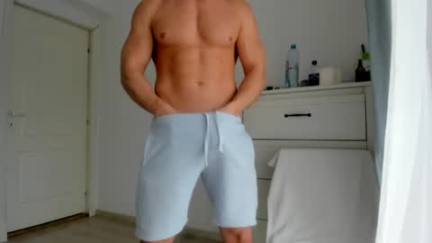 Snapshot of woolfiie chatting on February 15, 11:39 am Wolfie online show from February 15, 11:39 am