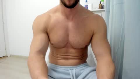 Snapshot of woolfiie chatting on February 16, 8:22 pm Wolfie online show from February 16, 8:22 pm