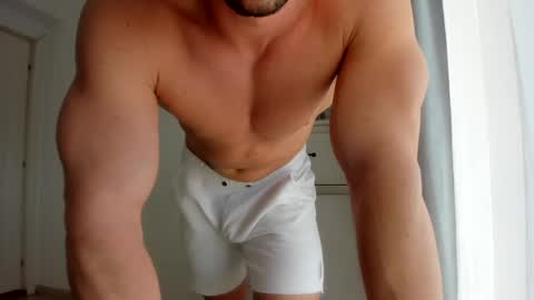 Snapshot of woolfiie chatting on March 8, 11:48 am Wolfie online show from March 8, 11:48 am