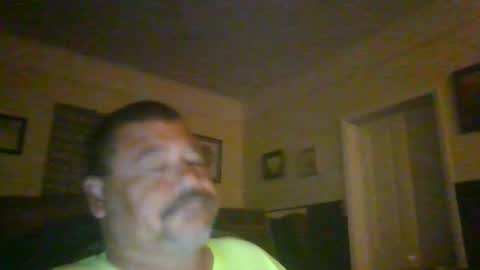 Snapshot of woperator12 chatting on May 10, 10:53 am woperator12 online show from May 10, 10:53 am