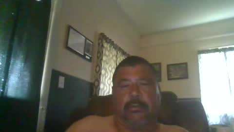 Snapshot of woperator12 chatting on May 16, 11:14 pm woperator12 online show from May 16, 11:14 pm