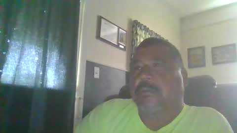 Snapshot of woperator12 chatting on May 17, 2:24 pm woperator12 online show from May 17, 2:24 pm
