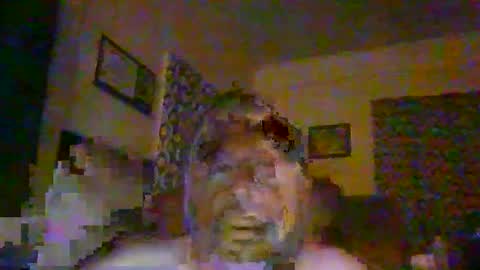 Snapshot of woperator12 chatting on May 19, 1:56 am woperator12 online show from May 19, 1:56 am