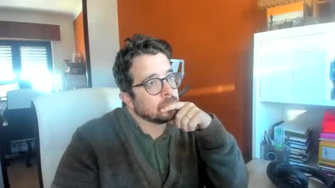 Snapshot of workinglater chatting on February 25, 5:25 pm workinglater online show from February 25, 5:25 pm