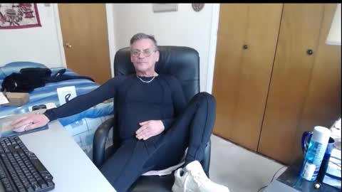 Large one  online show from February 7, 2:10 pm