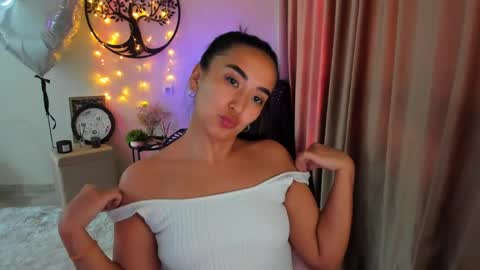 dudetta Kim online show from May 16, 10:36 am