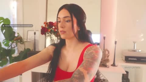 Snapshot of worshipbrielle chatting on December 7, 11:12 pm Brielle online show from December 7, 11:12 pm