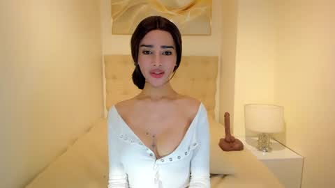 Snapshot of worthy_bigcock_bigcum chatting on July 15, 5:12 am Lily online show from July 15, 5:12 am