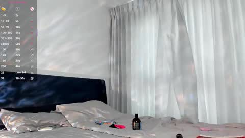 Hey Im Lina See you 12am - 6am GMT  3 online show from February 26, 3:16 am