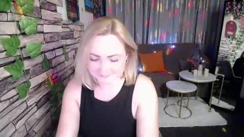 wow_co online show from December 5, 5:17 pm