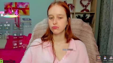 wow_emma_ online show from February 5, 1:27 pm