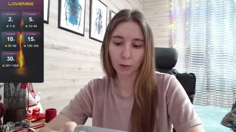 Snapshot of wow_porno_ chatting on December 19, 1:51 pm Anna online show from December 19, 1:51 pm