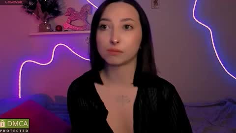 Sue online show from February 6, 2:38 am