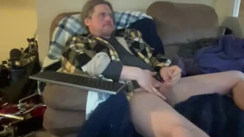 Snapshot of wucious chatting on March 23, 12:31 pm wucious online show from March 23, 12:31 pm