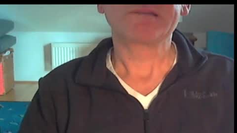 Snapshot of wuki123 chatting on October 23, 2:05 pm Wuki online show from October 23, 2:05 pm