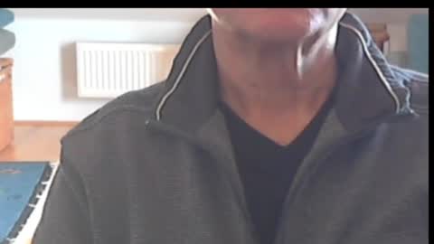 Snapshot of wuki123 chatting on January 7, 11:45 am Wuki online show from January 7, 11:45 am