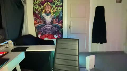 Snapshot of wulffi95 chatting on February 14, 12:51 am wulffi95 online show from February 14, 12:51 am