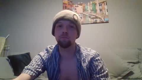 wulffi95 online show from April 2, 2:20 am