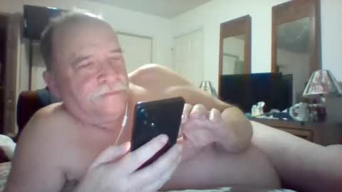 wvmountainlover online show from March 11, 2:10 am