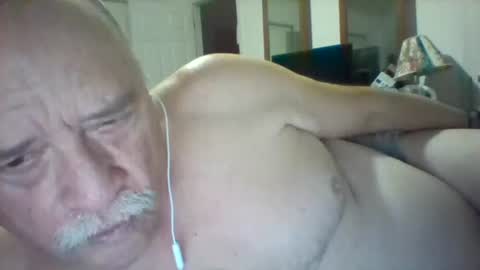 Snapshot of wvmountainlover chatting on February 11, 3:22 am wvmountainlover online show from February 11, 3:22 am