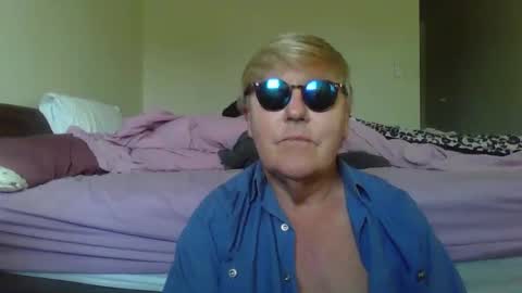 wwwwio online show from February 14, 11:34 pm