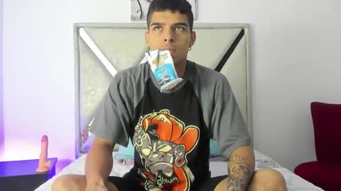 wyatt online show from November 28, 11:57 am