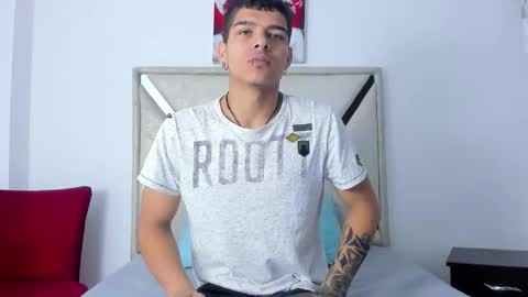 wyatt online show from December 4, 12:03 pm