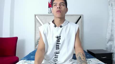 wyatt online show from December 18, 1:06 pm