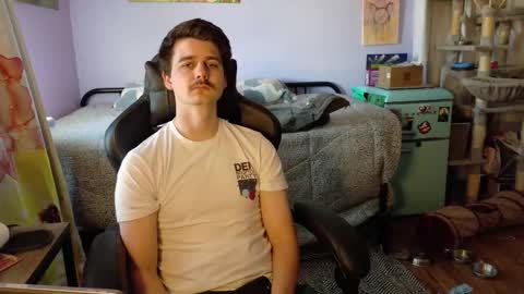 Wyatt online show from November 6, 8:21 pm