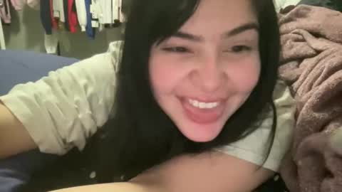 Lili Bunz online show from April 13, 2:06 am