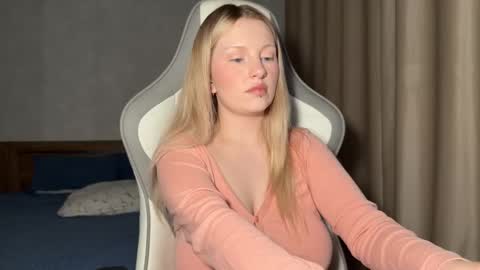 eva online show from November 30, 4:33 pm