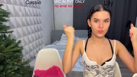 Snapshot of x_kai chatting on January 9, 6:10 pm wiwi clap clap cat baby girl online show from January 9, 6:10 pm