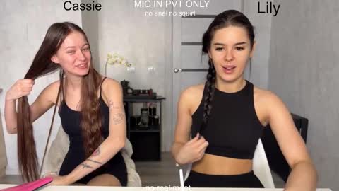 Snapshot of x_kai chatting on February 9, 10:30 am wiwi clap clap cat baby girl online show from February 9, 10:30 am