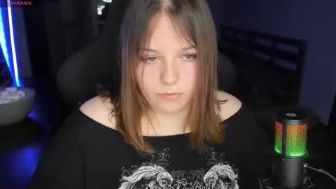 LOVE NERDS ONLY online show from November 14, 3:49 am