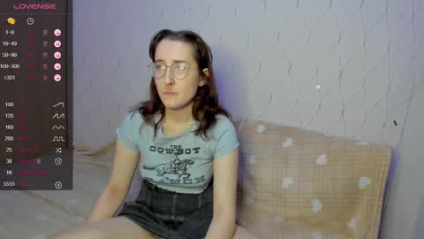 Snapshot of x_purr_agatha_x chatting on January 20, 3:04 am Agatha online show from January 20, 3:04 am