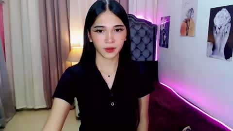 xairah_doux online show from October 4, 4:43 am