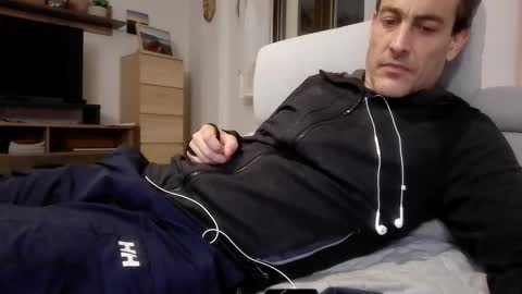 Snapshot of xalegarmax chatting on May 10, 9:20 pm xalegarmax online show from May 10, 9:20 pm