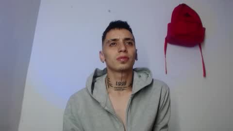 Snapshot of xalejo_max chatting on November 6, 7:37 pm xalejo_max online show from November 6, 7:37 pm