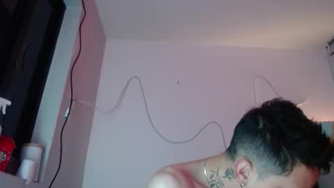 Snapshot of xalejo_max chatting on November 17, 10:43 am xalejo_max online show from November 17, 10:43 am
