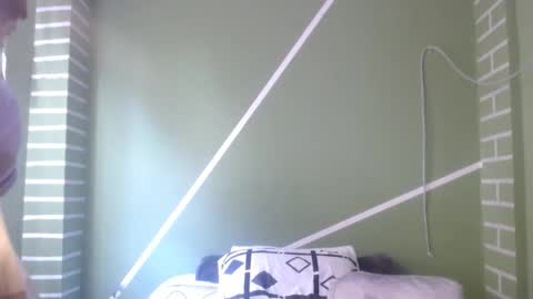 Snapshot of xalejo_max chatting on December 14, 1:05 pm xalejo_max online show from December 14, 1:05 pm