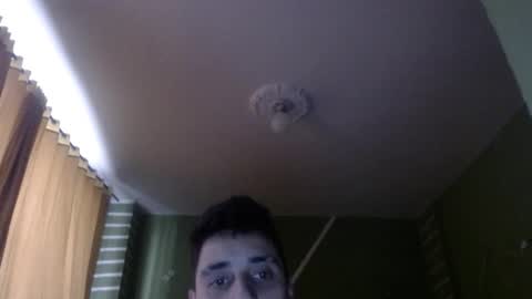 Snapshot of xalejo_max chatting on December 16, 7:52 pm xalejo_max online show from December 16, 7:52 pm