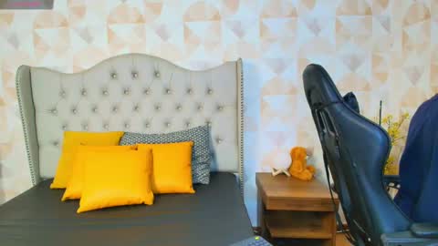 xam_collen online show from October 8, 1:09 pm