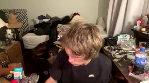 xander0zzz online show from April 1, 8:59 am