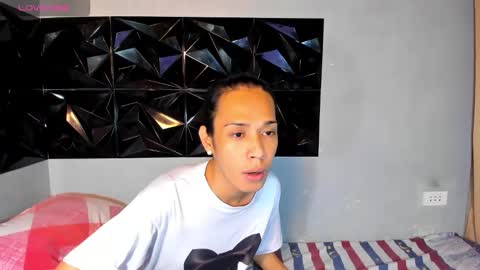 Snapshot of xangel0fcumx chatting on November 20, 9:31 am Aliyah online show from November 20, 9:31 am