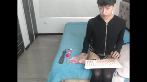 xangel__dustx online show from June 23, 3:10 pm