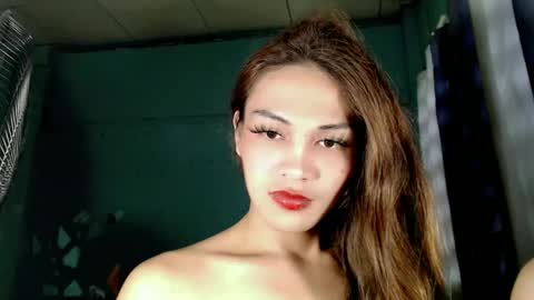 Snapshot of xangel_redx chatting on January 7, 8:56 am ANGEL online show from January 7, 8:56 am